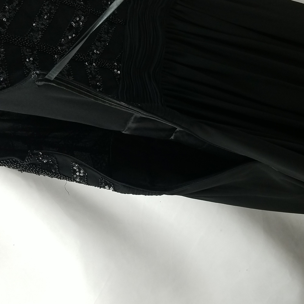 White House Black Market Beaded Cut in Gown NWT - Picture 10 of 14